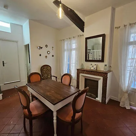 F2 Au Coeur Du Centre Perpignan