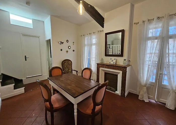 F2 Au Coeur Du Centre Perpignan